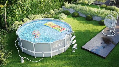 Каркасний басейн Intex 26724 (107*457 см., об'єм: 14614 л., картриджний фільтр-насос 3785 л/год, драбина, тент, підстилка, серія: Prism Frame) фото 12