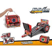 Трек 8899-6 довжина: 33 см, підсвічування, звуки, музика, механічний запускач, 2 металопластикові моделі: 7.5 см, фінішна лінія, в коробці