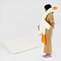 М`яка іграшка "Гусак-обіймак" 47568 З ПЛЕДОМ 101х93 см, висота іграшки 100 см, колір білий