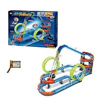 Трек 89995 116 елементів, 2 машинки на акумуляторі 3.7V, підсвічування, світиться у темряві, трюки, муляжі оточення, в коробці