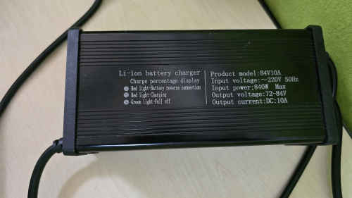 Картинка  Зарядний пристрій для акумуляторів e-Volt 84V10A (Li-ion 20S, 72V [84V], 10A, штекер: Anderson, металевий корпус) от магазина cd-market фото 2
