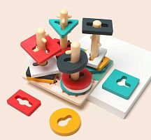 Дерев'яний геометричний сортер 74387 розмір - 15х15х13 см, кілочки з перетинками, в коробці