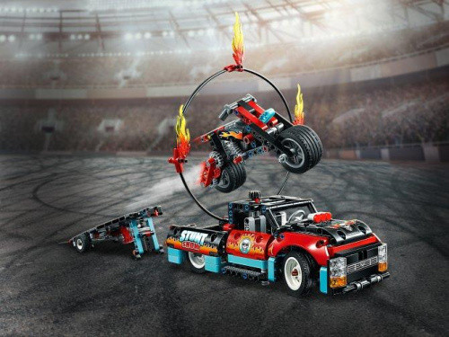 Картинка  Конструктор LEGO Technic Каскадерська вантажівка й мотоцикл (42106) от магазина cd-market