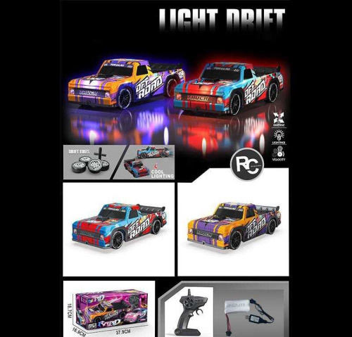 Машина на радіокеруванні DH 666-83 D 2 види, акумулятор 7.4 V, пульт 2.4 Ghz, підсвічування, додаткові колеса, викрутка, в коробці