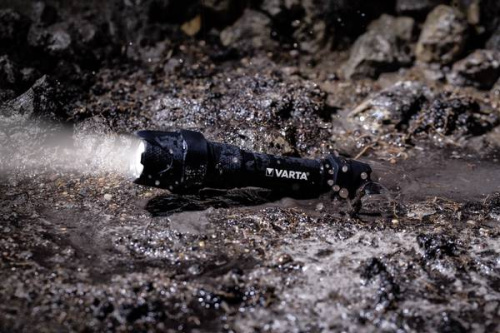 Картинка  Фонарь Varta Indestructible F20 Pro LED 2хАА (18711101421) от магазина cd-market фото 5
