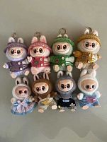 М`яка іграшка-брелок M 19783 ЦІНА ЗА 1 ШТУКУ, висота героя 14 см, карабін, голова, стопи та долоні обертаються на 360°, в коробці, ВИДАЄТЬСЯ ТІЛ