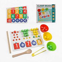 Математична дошка F 43636 дерев`яні кульки, сортер за кольорами, назви цифр англ. мовою, цифри, щипці, ложка, в коробці